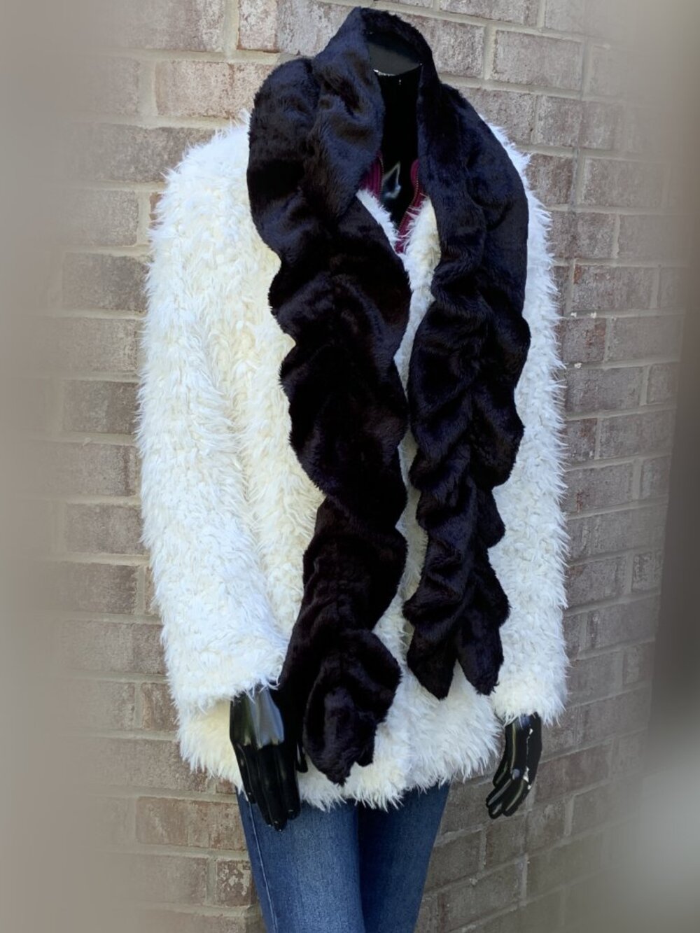 Cejon Black Faux Fur Ruched Ruffled Scarf NWT